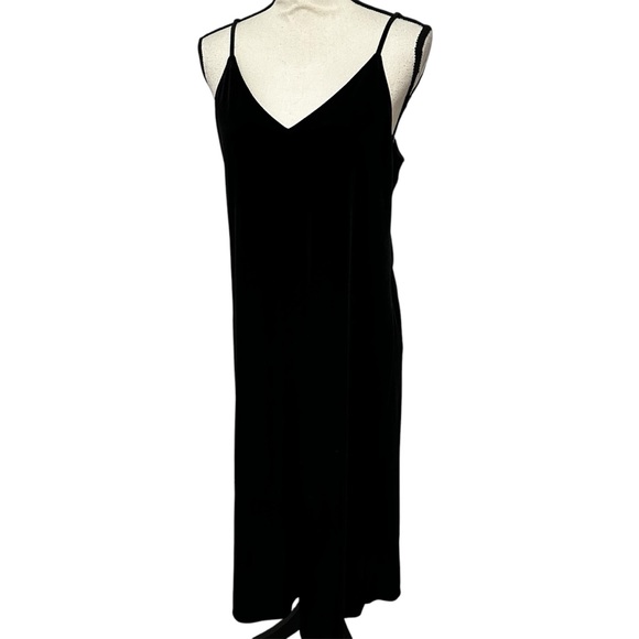 Uniqlo velvet Black Slip Dress spaghetti straps small - Picture 1 of 11